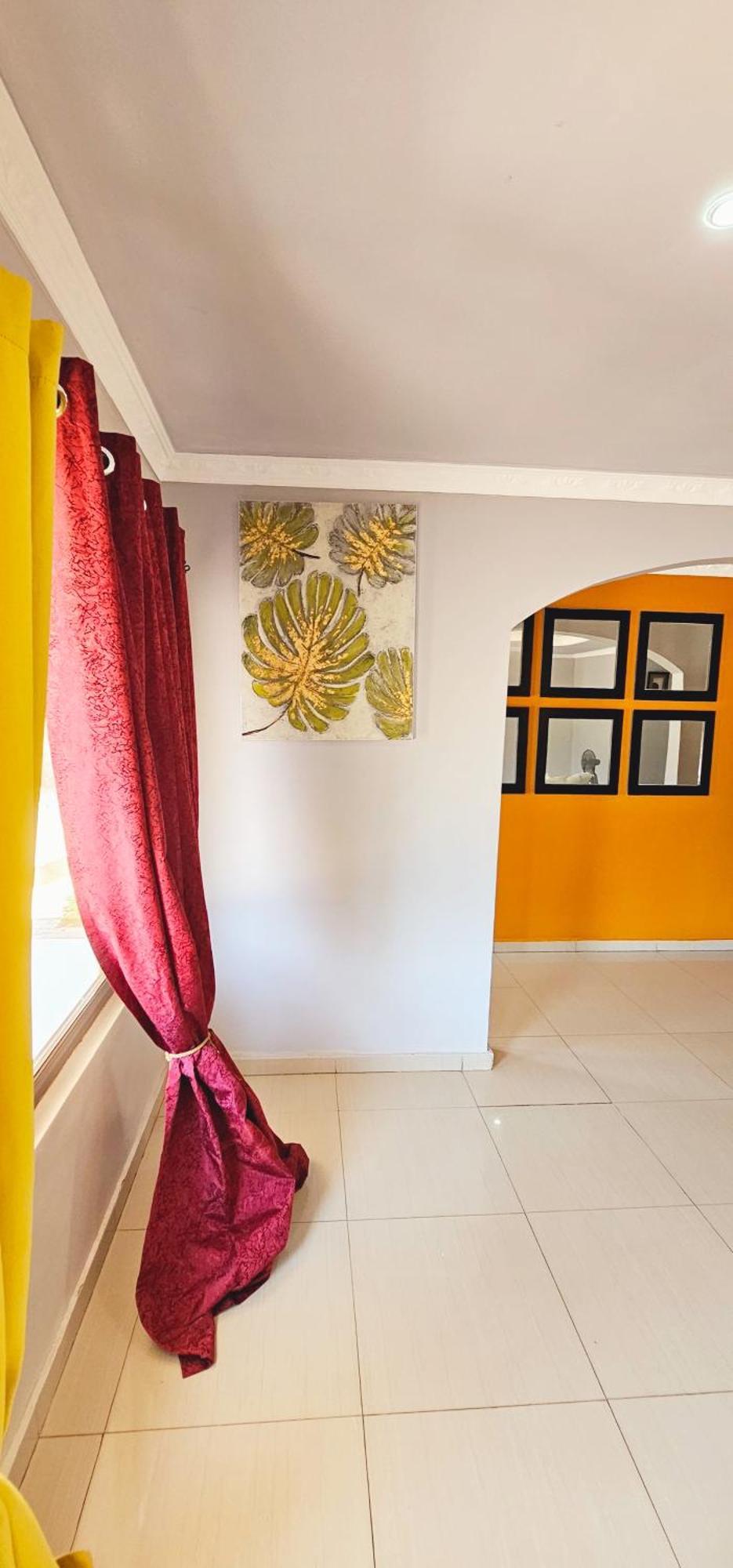 Emc Fully Furnished &Serviced Villas 4 Bedroom With Solar Power , Private Pool, Starlink Wifi ,Aircons & Dstv ルサカ エクステリア 写真